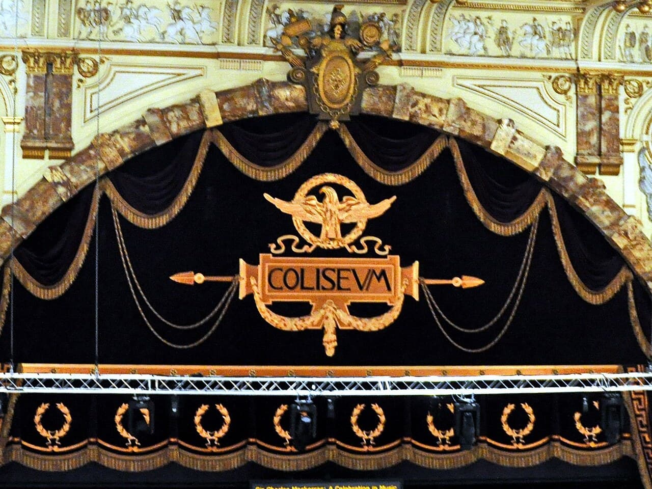 An Unmissable Night of Theatre